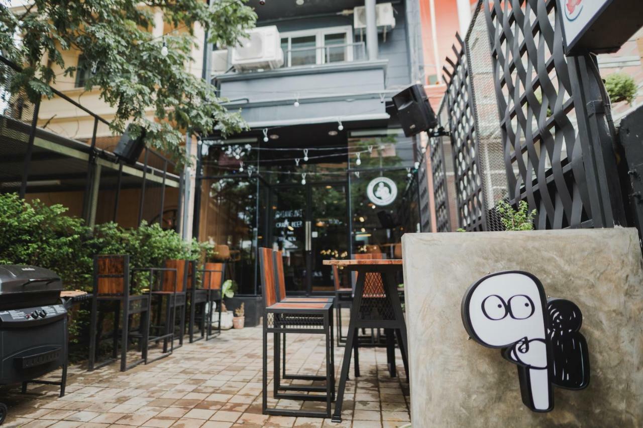 No.9 Hostel & Cafe Chiang Mai Eksteriør billede